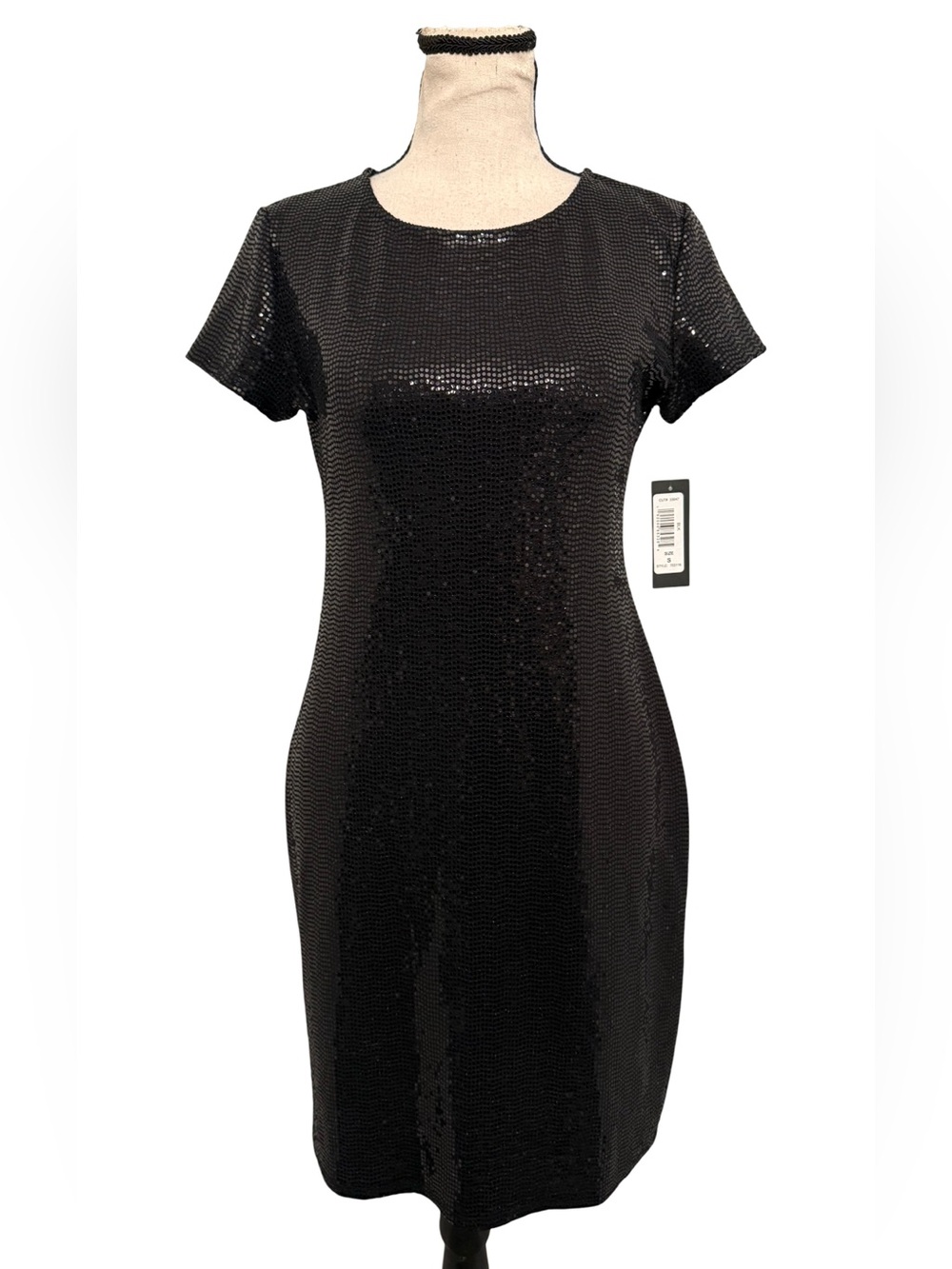 Tiana B NWT Black Sequin Short Sleeve Sheath Cocktail Dress Size Small